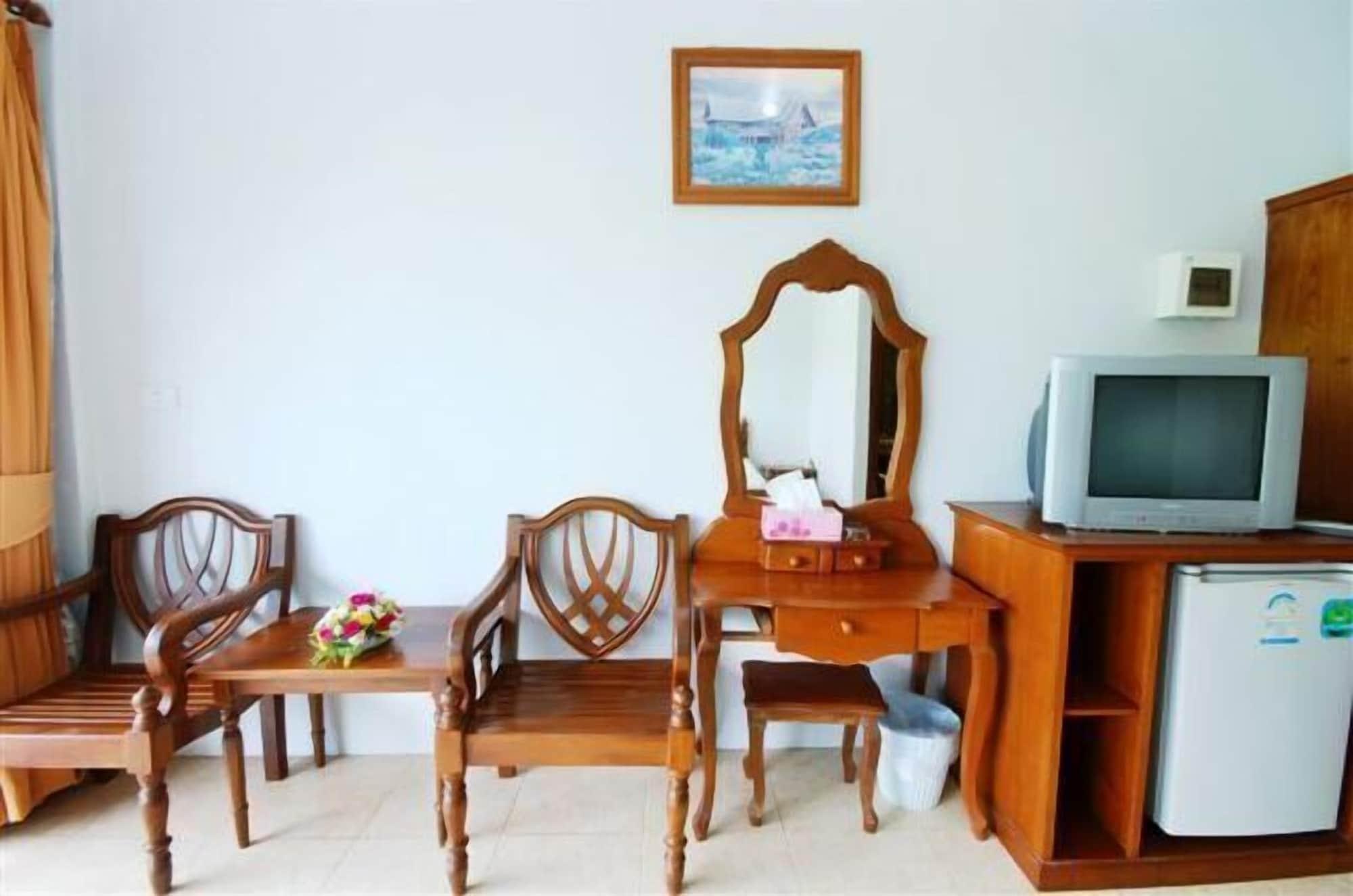Holiday Guest House شاطئ تشاوينغ المظهر الخارجي الصورة