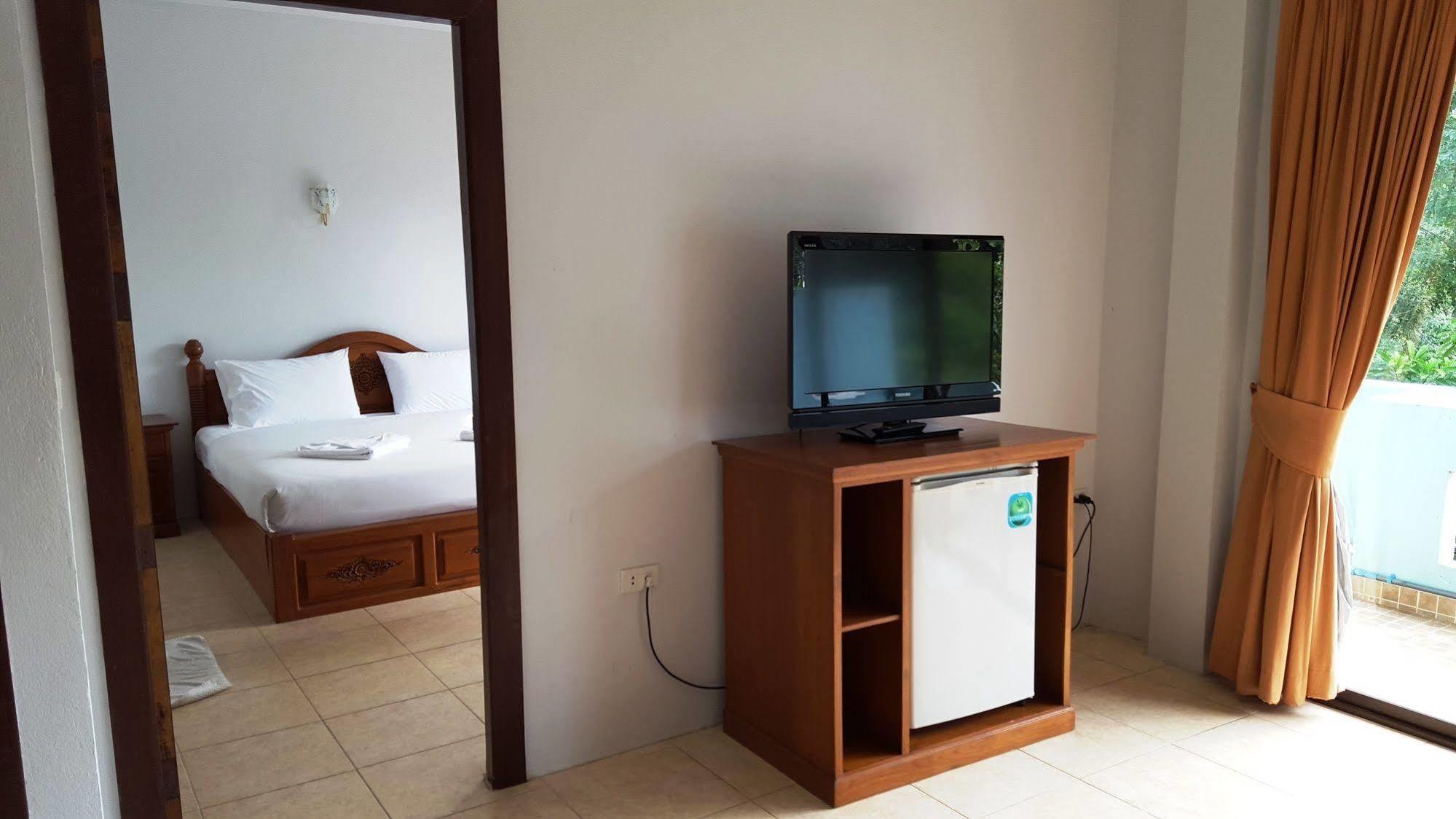 Holiday Guest House شاطئ تشاوينغ المظهر الخارجي الصورة
