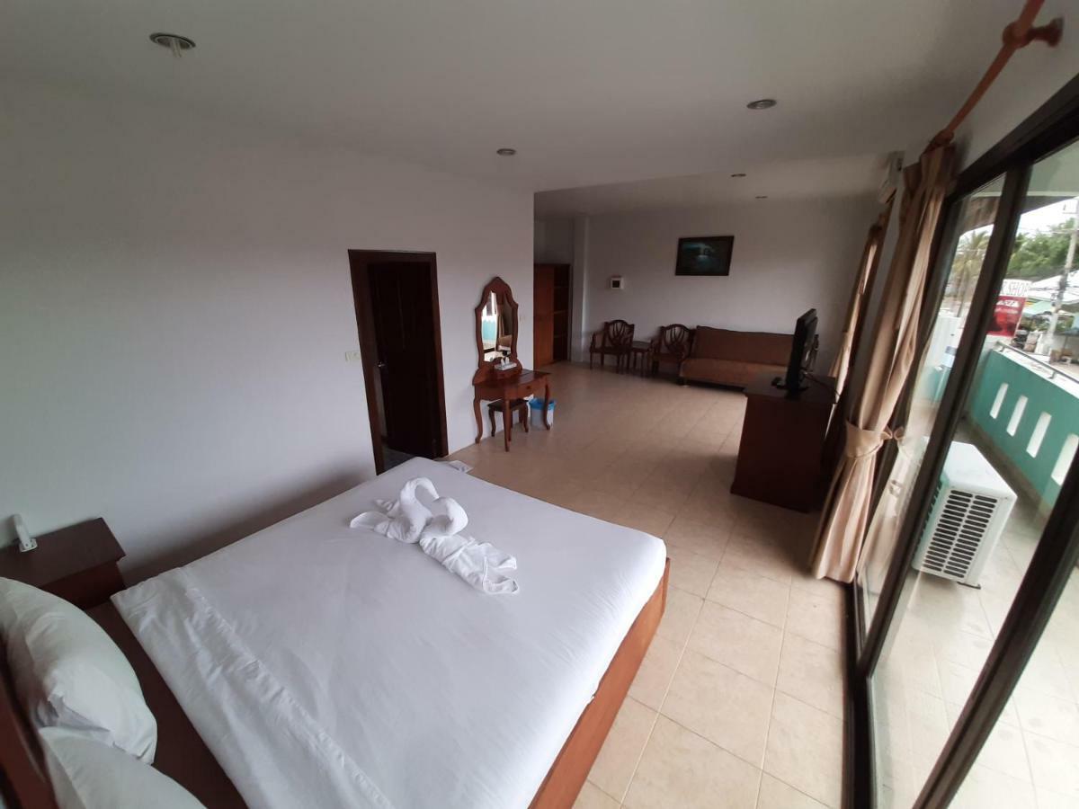 Holiday Guest House شاطئ تشاوينغ المظهر الخارجي الصورة